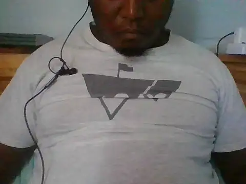 honeyswit online show from October 26, 2025, 1:22 pm