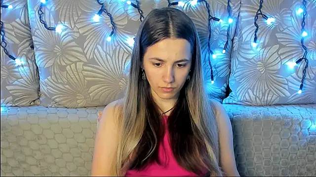 MaggieCake online show from June 1, 2026, 3:07 am