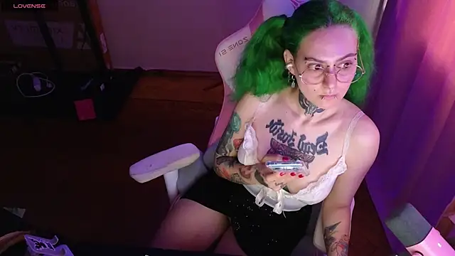 Snapshot of Ginger_Stay chatting on May 20, 2026, 10:34 am Ginger Stay online show from May 20, 2026, 10:34 am