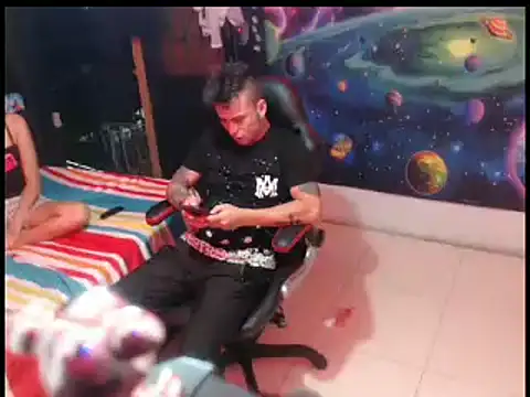 Snapshot of dounolimist777 chatting on December 15, 2025, 12:38 am dounolimist777 online show from December 15, 2025, 12:38 am