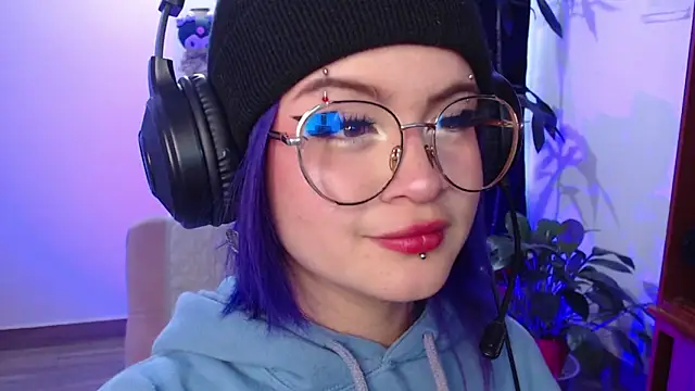 Snapshot of Raventh_ chatting on September 25, 2025, 10:38 pm Raventh online show from September 25, 2025, 10:38 pm