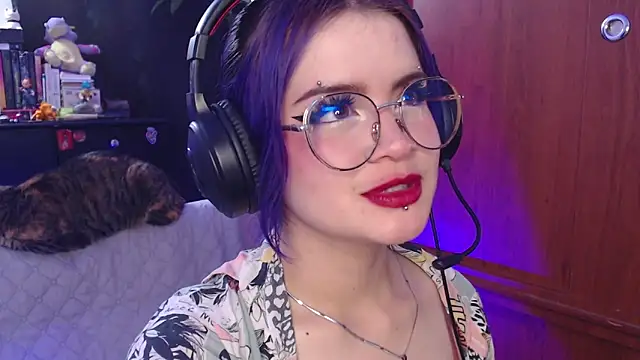 Snapshot of Raventh_ chatting on September 30, 2025, 4:24 pm Raventh online show from September 30, 2025, 4:24 pm