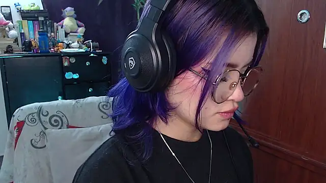 Snapshot of Raventh_ chatting on October 27, 2025, 11:55 am Raventh online show from October 27, 2025, 11:55 am