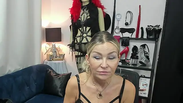 crystaLUX online show from June 3, 2026, 4:24 am