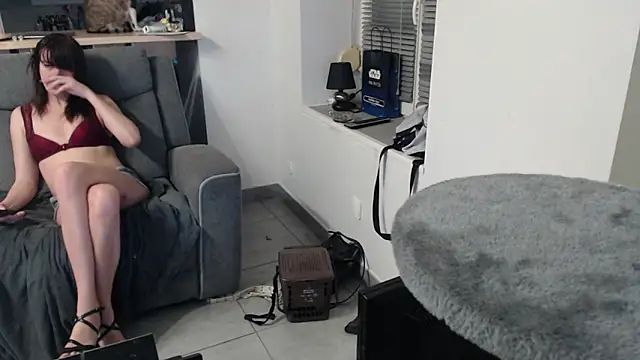 Snapshot of missthon0 chatting on November 27, 2025, 2:28 pm missthon0 online show from November 27, 2025, 2:28 pm