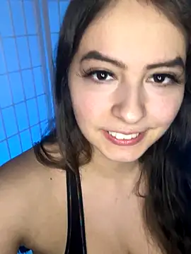 Snapshot of eleonoree chatting on December 7, 2024, 12:46 am eleonoree online show from December 7, 2024, 12:46 am