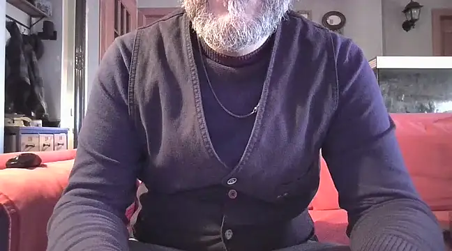 Snapshot of naked_bear chatting on February 28, 2025, 4:20 pm naked bear online show from February 28, 2025, 4:20 pm