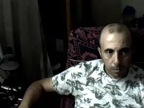 Snapshot of big_heart chatting on July 12, 2026, 5:36 pm big heart online show from July 12, 2026, 5:36 pm