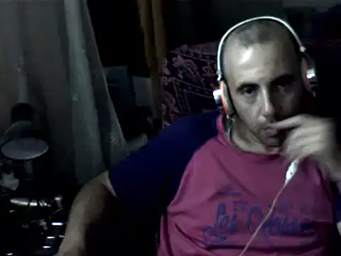 Snapshot of big_heart chatting on July 15, 2026, 2:35 pm big heart online show from July 15, 2026, 2:35 pm