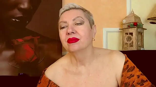 Snapshot of LadyPosh chatting on January 14, 2026, 12:20 pm LadyPosh online show from January 14, 2026, 12:20 pm