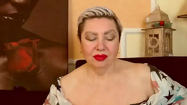 Snapshot of LadyPosh chatting on February 13, 2026, 8:42 pm LadyPosh online show from February 13, 2026, 8:42 pm