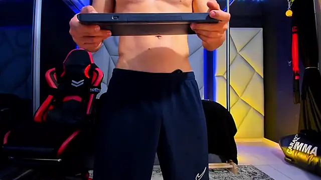 Snapshot of Aydenmiller96 chatting on February 19, 2026, 2:19 am Aydenmiller96 online show from February 19, 2026, 2:19 am