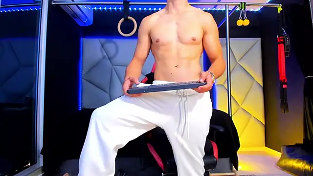 Snapshot of Aydenmiller96 chatting on February 24, 2026, 2:51 pm Aydenmiller96 online show from February 24, 2026, 2:51 pm