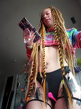 LucidLucy online show from October 21, 2025, 1:10 pm