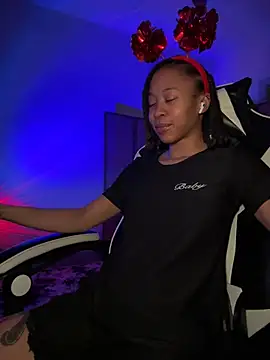 Snapshot of thebrattygoddess chatting on February 15, 2025, 10:33 am thebrattygoddess online show from February 15, 2025, 10:33 am