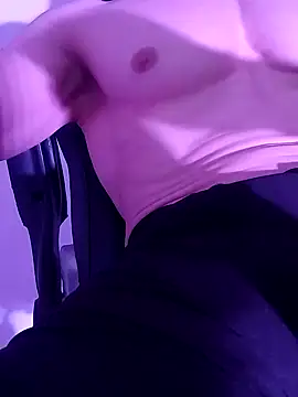 Snapshot of sexy_fit_guy_on_cam chatting on January 23, 2025, 4:52 am sexy fit guy on cam online show from January 23, 2025, 4:52 am