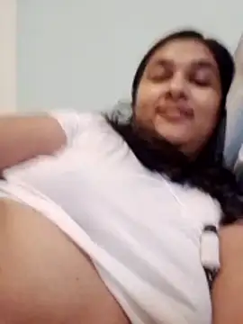 Snapshot of Indianbloom- chatting on November 6, 2025, 9:46 am Indianbloom- online show from November 6, 2025, 9:46 am