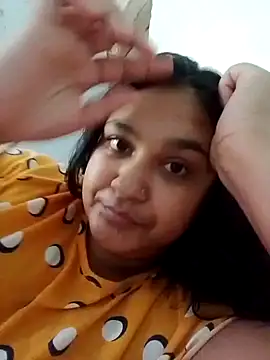 Snapshot of Indianbloom- chatting on December 14, 2025, 10:43 am Indianbloom- online show from December 14, 2025, 10:43 am