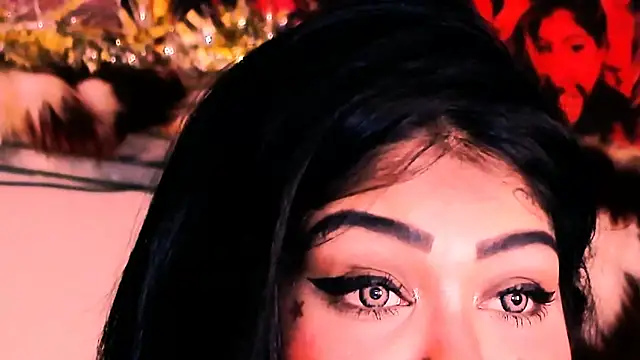 Snapshot of indian_dreamgirl chatting on December 16, 2025, 8:24 pm indian dreamgirl online show from December 16, 2025, 8:24 pm