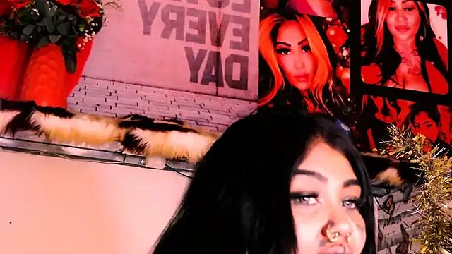 Snapshot of indian_dreamgirl chatting on February 15, 2026, 12:22 am indian dreamgirl online show from February 15, 2026, 12:22 am