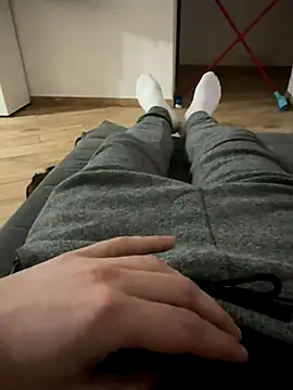 Io1994 online show from December 19, 2025, 12:25 am