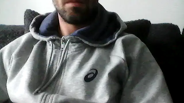 Snapshot of juju156111 chatting on October 30, 2025, 9:40 am juju156111 online show from October 30, 2025, 9:40 am