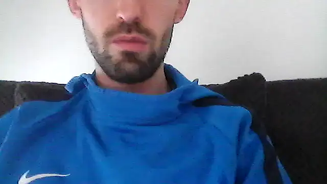 Snapshot of juju156111 chatting on December 18, 2025, 10:08 am juju156111 online show from December 18, 2025, 10:08 am