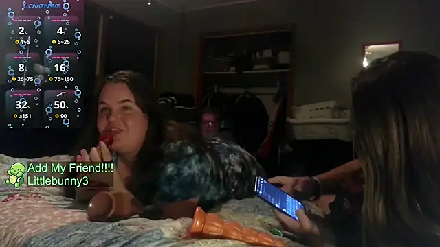 ZeTurtleMaster online show from October 31, 2025, 4:42 am