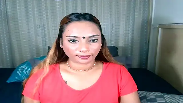 sexyindianchic online show from February 26, 2026, 6:19 pm