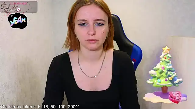 Snapshot of DanaMartina chatting on December 19, 2025, 4:20 pm DanaMartina online show from December 19, 2025, 4:20 pm