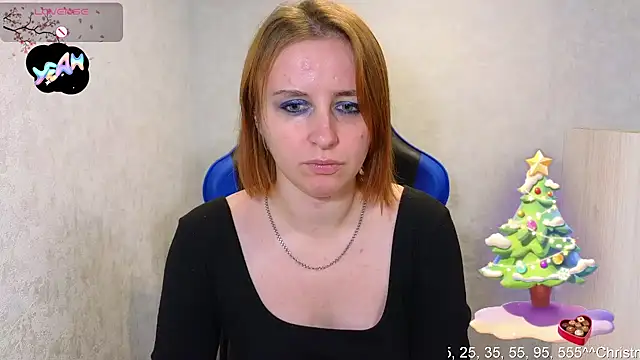 Snapshot of DanaMartina chatting on December 20, 2025, 4:32 pm DanaMartina online show from December 20, 2025, 4:32 pm