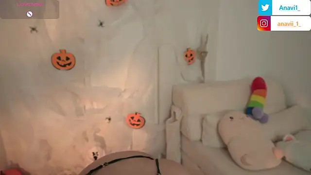 Snapshot of Anavi_ chatting on October 24, 2025, 10:53 pm Anavi online show from October 24, 2025, 10:53 pm