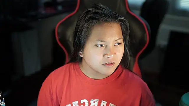 Snapshot of Bubbleliyah chatting on December 1, 2024, 4:34 pm Bubbleliyah online show from December 1, 2024, 4:34 pm