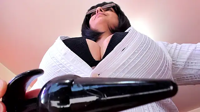 Snapshot of VICE_MASTERS chatting on November 5, 2025, 7:22 am VICE MASTERS online show from November 5, 2025, 7:22 am