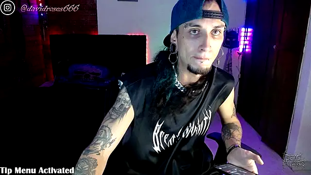 Snapshot of davidroses420 chatting on December 1, 2025, 11:27 pm davidroses420 online show from December 1, 2025, 11:27 pm