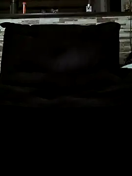 Snapshot of Latrel01 chatting on November 12, 2025, 12:04 am Latrel01 online show from November 12, 2025, 12:04 am