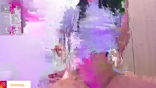 NinaWong online show from February 9, 2026, 7:12 pm