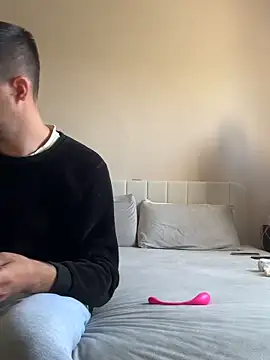 couplepenetration online show from April 27, 2026, 8:34 am