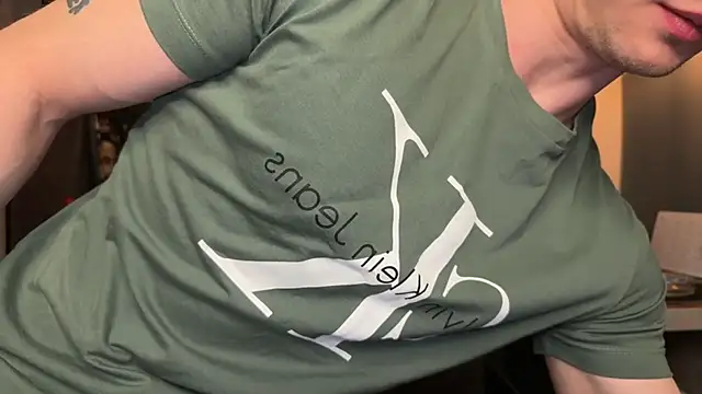 Snapshot of Marvelboy_ chatting on November 15, 2025, 3:38 pm Marvelboy online show from November 15, 2025, 3:38 pm