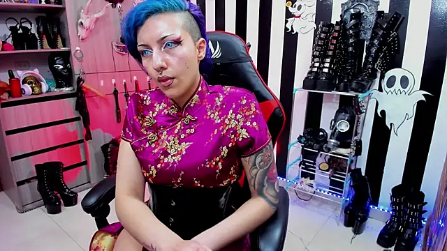 Snapshot of Mistress_Yelena chatting on March 20, 2025, 11:45 pm Mistress Yelena online show from March 20, 2025, 11:45 pm