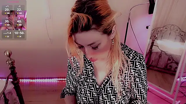 Snapshot of AnnieGOld_ chatting on March 2, 2025, 10:13 pm AnnieGOld  online show from March 2, 2025, 10:13 pm