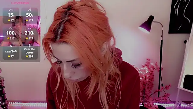 Snapshot of AnnieGOld_ chatting on December 14, 2024, 12:44 am AnnieGOld  online show from December 14, 2024, 12:44 am