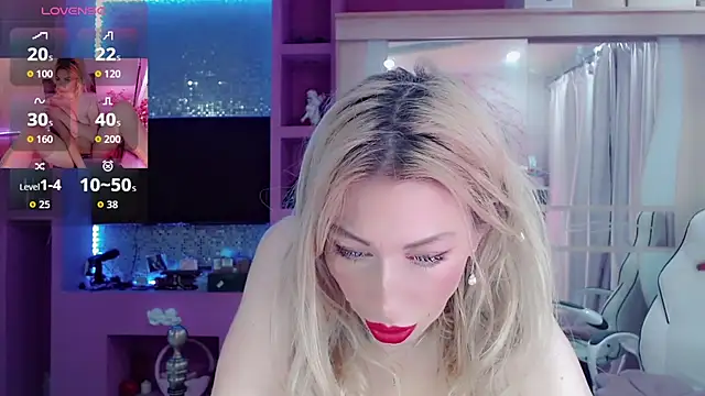 Snapshot of AnnieGOld_ chatting on November 8, 2025, 11:08 pm AnnieGOld online show from November 8, 2025, 11:08 pm