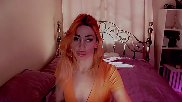 Snapshot of AnnieGOld_ chatting on December 23, 2024, 3:29 am AnnieGOld  online show from December 23, 2024, 3:29 am