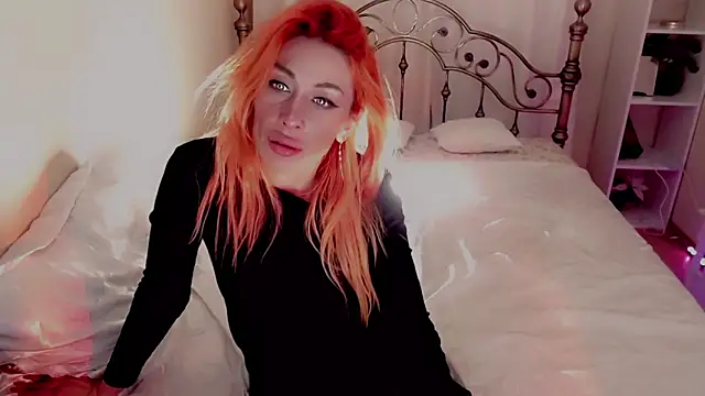 Snapshot of AnnieGOld_ chatting on December 6, 2024, 8:32 am AnnieGOld  online show from December 6, 2024, 8:32 am