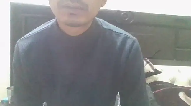 dreamtoungelick69 online show from January 5, 2025, 6:45 pm