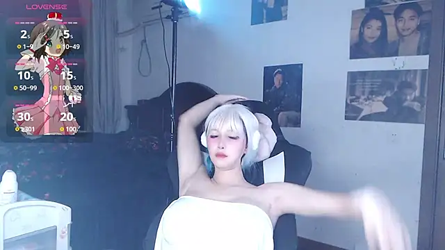 candy cola online show from October 1, 2025, 3:49 pm