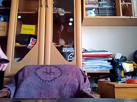 Snapshot of FireFox_Feel chatting on March 5, 2025, 11:17 am FireFox Feel online show from March 5, 2025, 11:17 am