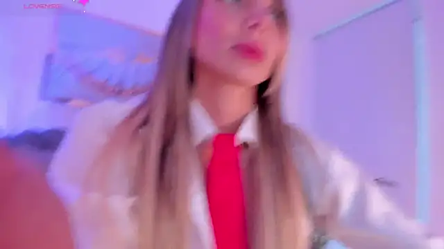 ZoePresleyX online show from October 12, 2025, 10:33 pm