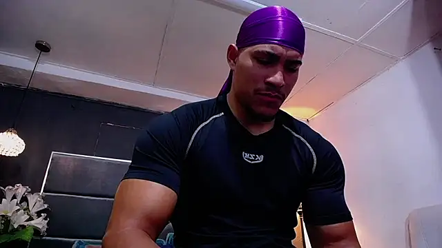 Snapshot of teddyfit19cm chatting on November 20, 2025, 1:56 pm teddyfit19cm online show from November 20, 2025, 1:56 pm